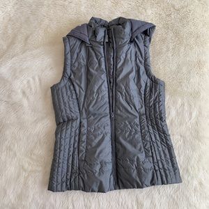 NY & Co. grey/silver puffer vest